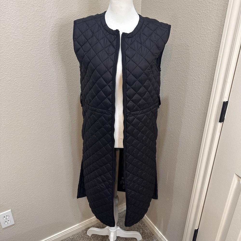 Athleta Whisper Featherless Long Vest XXS Black Cozy Puffer Hipster Minimalist